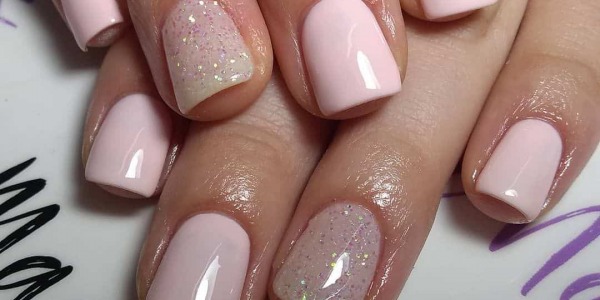 Tipos de bases para Manicura Semipermanente. ¿Cuáles son sus usos?